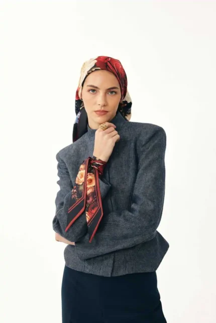 Büyük Çiçek Desen / Siyah Eşarp