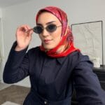 Büyük Çiçek Desen / Kırmızı Eşarp